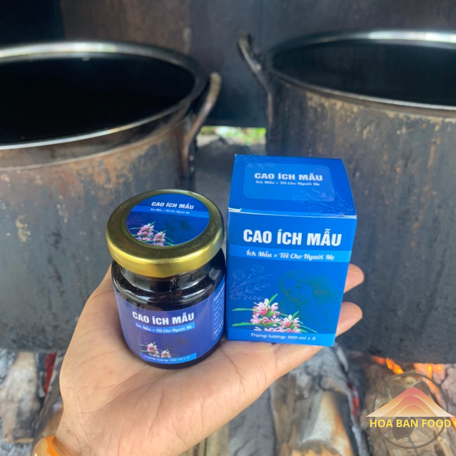 Cao ích mẫu nguyên chất HOA BAN FOOD nấu thủ công theo công thức gia truyền từ 100% cây ích mẫu tươi và khô, cao ích mẫu nước điều kinh tiêu thuỷ, giảm đau bụng kinh