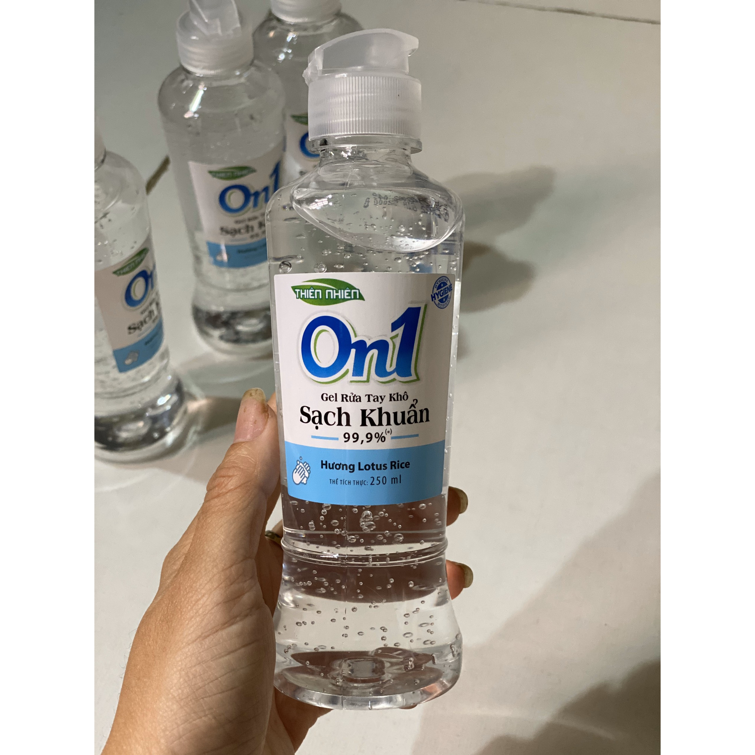 Gel rửa tay khô on1 hương lotus rice 250ml