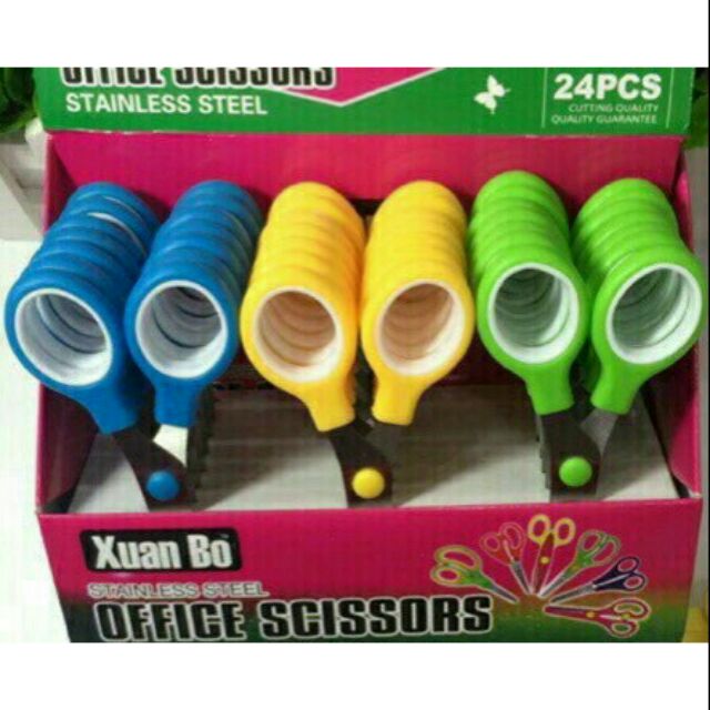 Kéo xuân bo cắt giấy dài 13cm.
