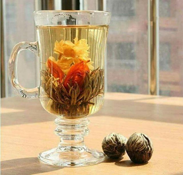01 Túi Trà Nở Hoa Thần Kỳ -  Giúp thải độc và duy trì làn da khỏe đẹp, chống lão hoá cho da, làm da mịn màng sáng đẹp - Thảo Mộc Hoa Cúc, Táo Đỏ, Chanh, Lá Sen, Hoa Hồng, Quế, Đường Giảm Cân