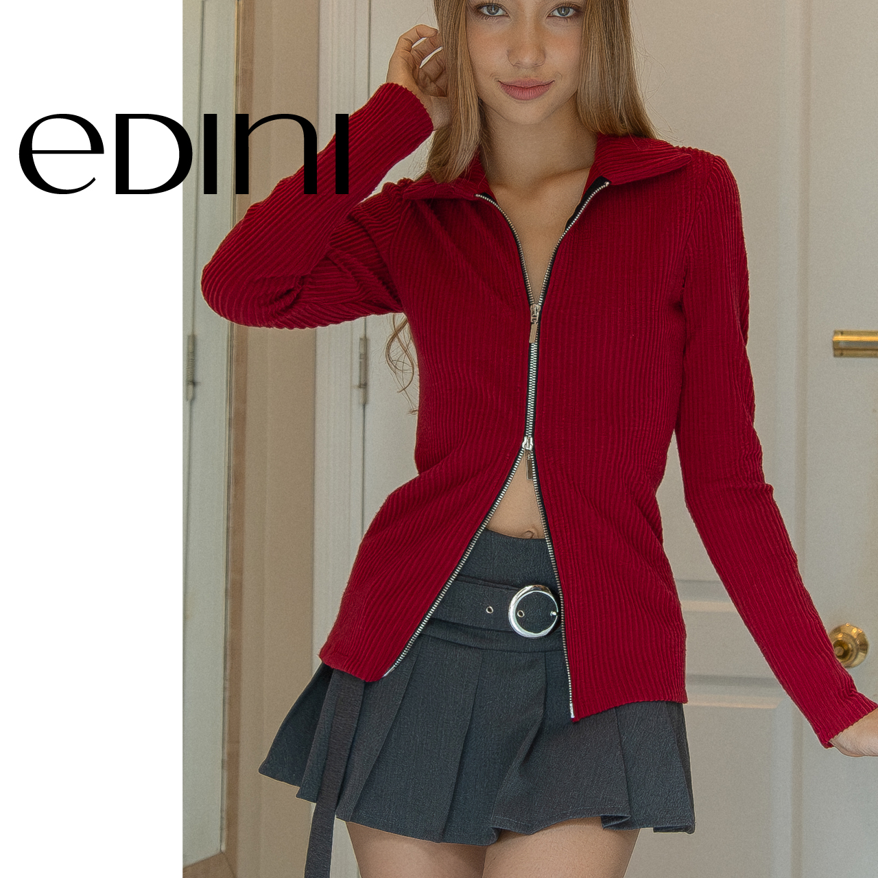 Chân váy mini xếp ly kèm thắt lưng - edini - v461