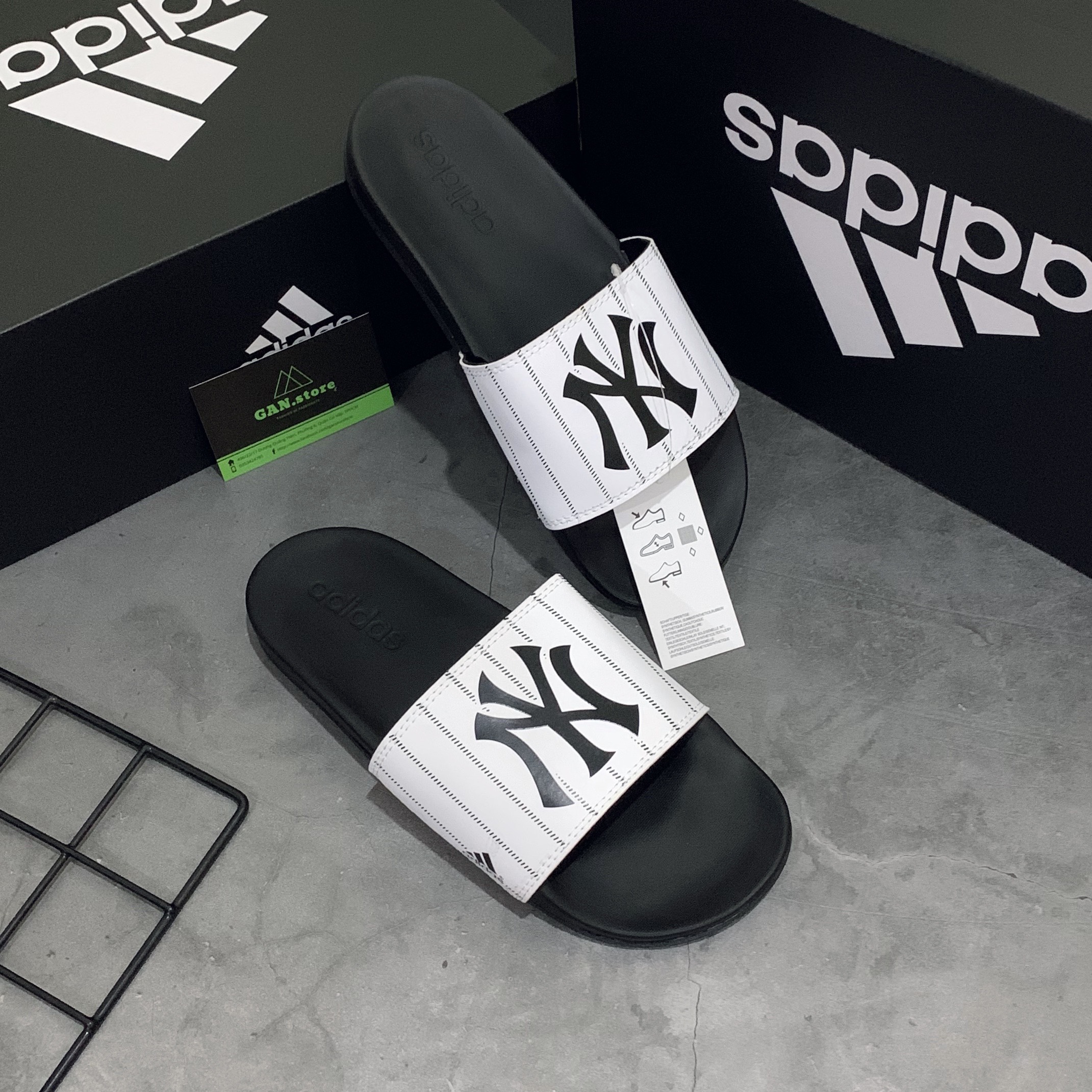 [HCM]DÉP ADIDAS MONO PLUS NY ĐEN QUAI TRẮNG - Full box tem tag xịn