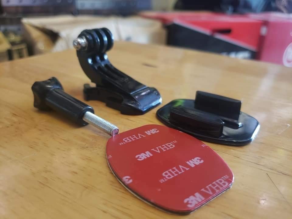 Bộ đế J gắn camera hành trình (1đế J + 1 miếng keo 3M vuông + 1chốt vít + 1 pass gắn cam)