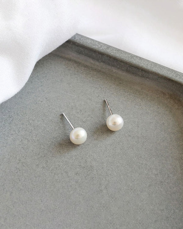 đôi bông tai nụ ngọc trai nước ngọt 6-7 li chuôi bạc xịn