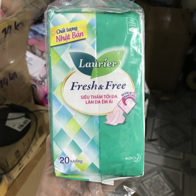 (MỊN - THẤM HÚT TỐT) Băng vệ sinh Laurier Siêu mỏng - 20 miếng/ bịch - Có cánh