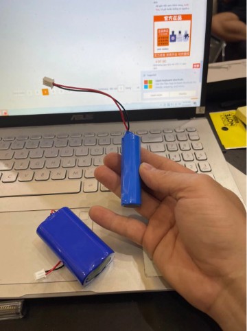 Pin 5v 2 cell thay cho loa bluetooth, micro bluetooth 12.400mah. có dây cắm
