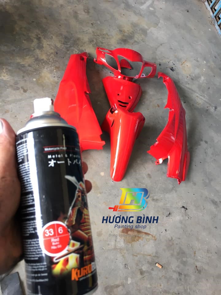 Sơn xịt Samurai màu Đỏ - 6 (400ml) (có khả năng kháng xăng A92, A95)