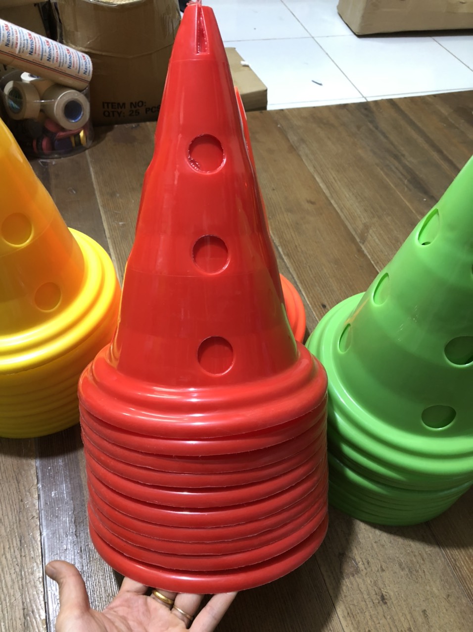 Combo 10 chiếc nấm tập, Marker, cone chơi thể thao Bóng Đá Rào Cản Nhựa loại 38F cm