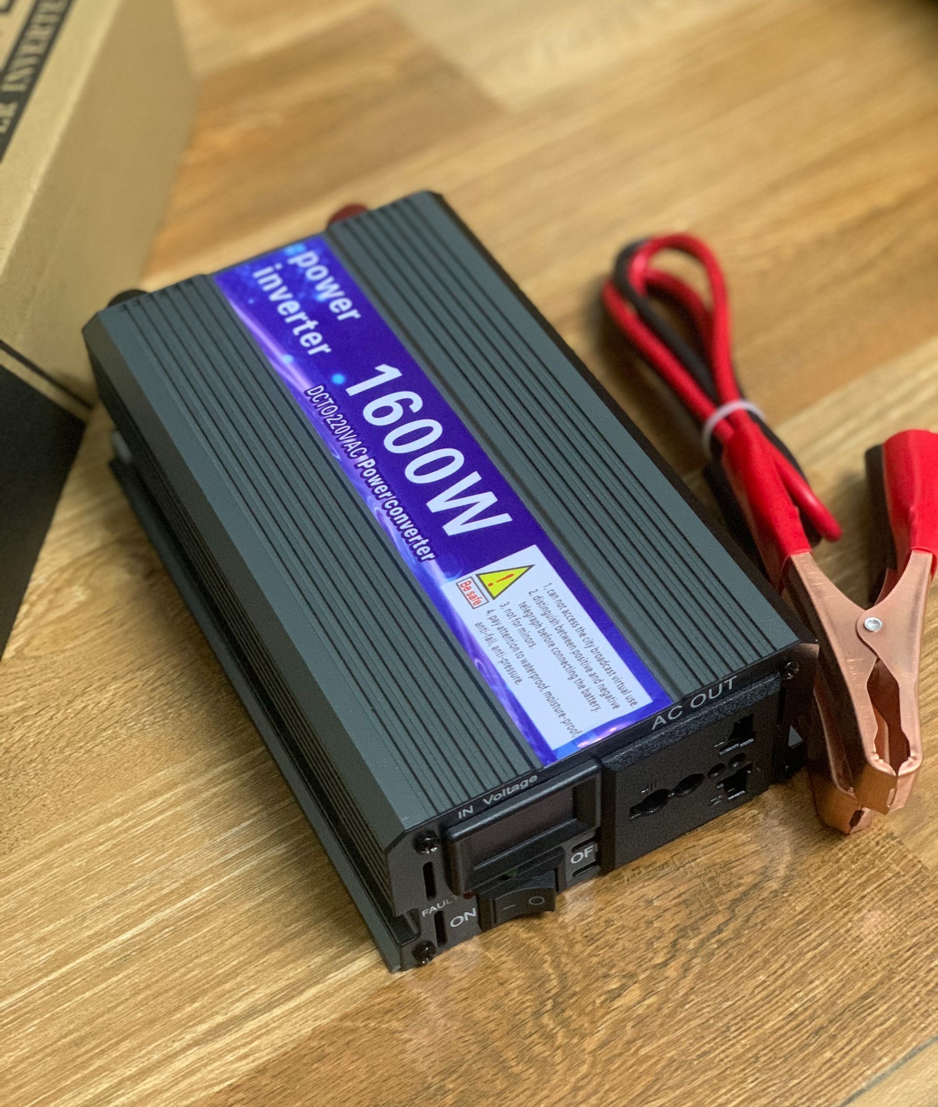 Bộ Kích Điện 12v Lên 220v Công Suất 1600w Tiện Dụng Cho Gia Đình