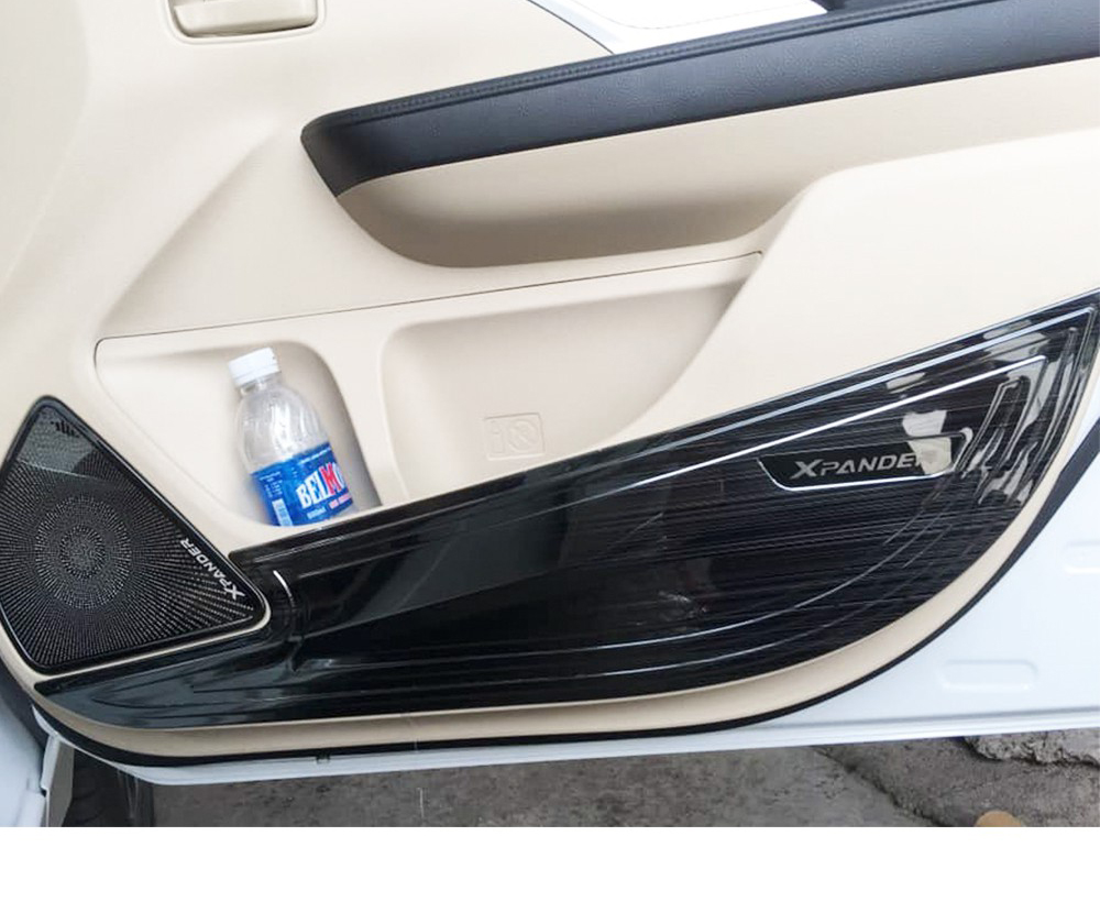 Ốp Tapli Cửa Xe XPANDER 2018 2019 2020 2021 - Bộ 4 Ốp Mẫu Titan - Tặng Kèm Cuộn Keo 2 Mặt, Lắp Đặt Dễ Dàng Tại Nhà, Phụ Kiện Trang Trí Xe Sang Trọng Hơn