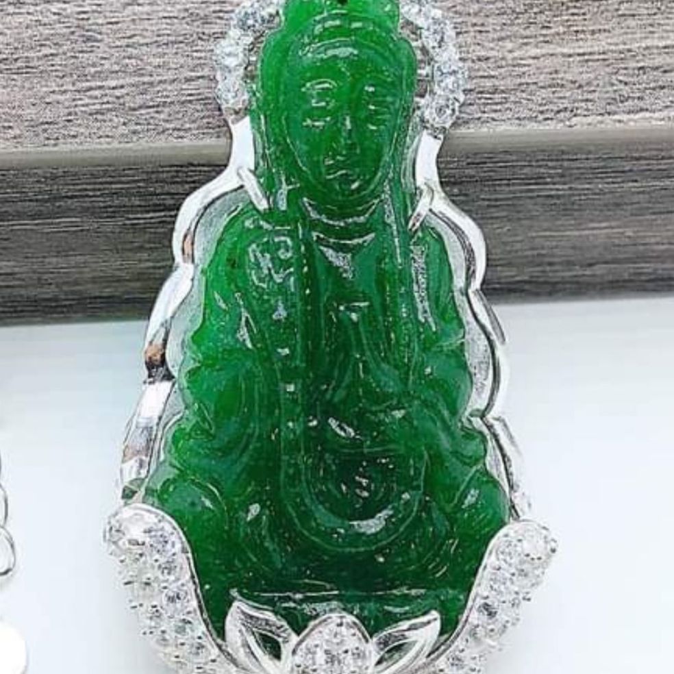 Mặt dây chuyền phật quan âm.cho bà và mẹ.