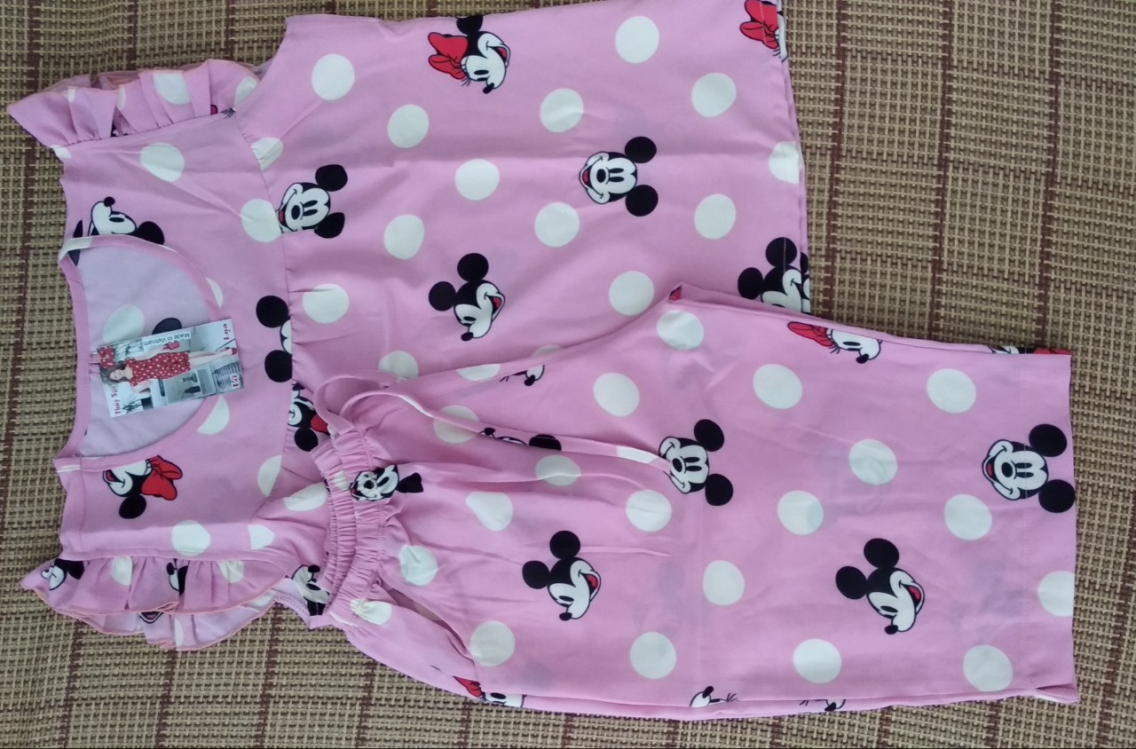 (KÈM ẢNH THẬT) Set đồ bộ đùi nữ VẢI LỤA mặc nhà họa tiết mickey siêu xinh, LỠ  (bao chất vải)-DB054