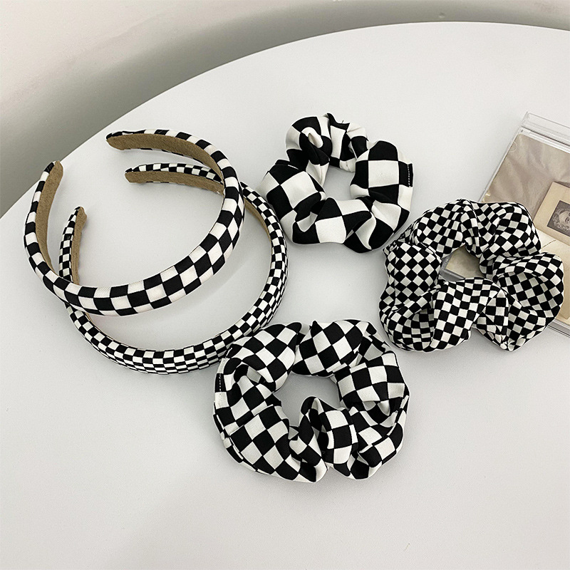 Dây buộc tóc scrunchies kẻ caro trắng đen xinh xắn, chun cột tóc vải co dãn đáng yêu