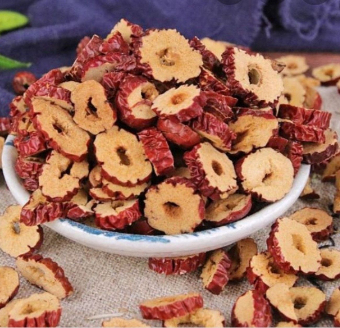 TÁO ĐỎ CẮT LÁT- TÁO KHOANH KHÔ LOẠI NGON 100G