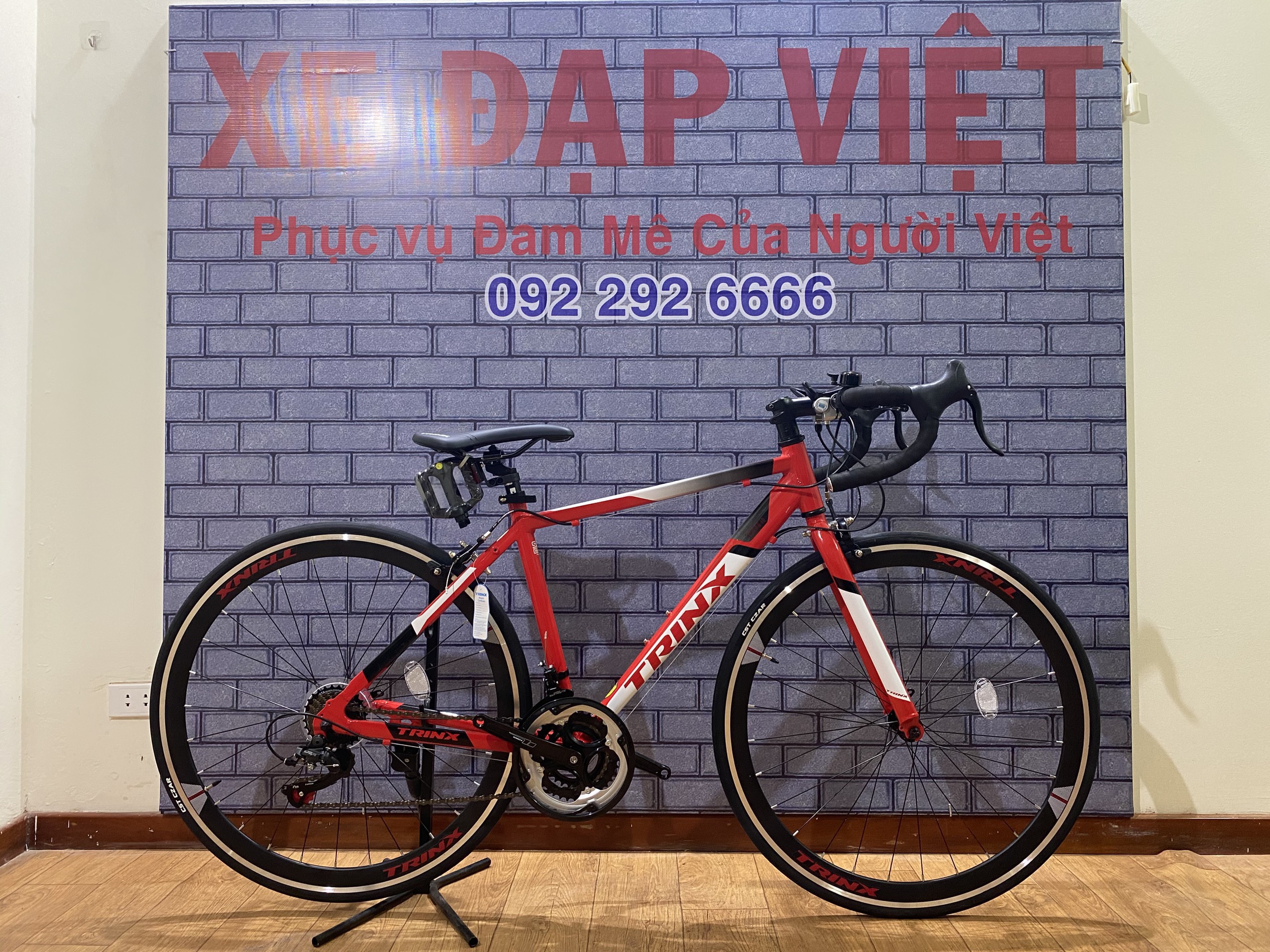 Xe đạp Trinx Tempo 1.0 Màu đỏ