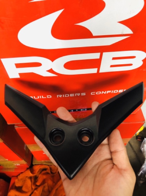 Chữ V đủ màu gắn mặt nạ exciter 2010 bao đẹp nha anh em ơi