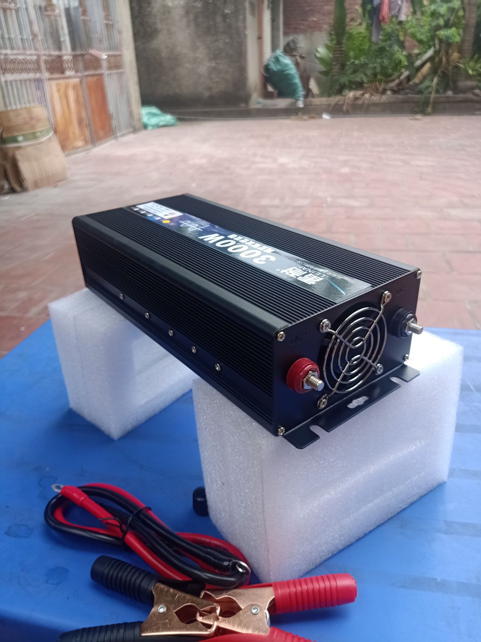 Bộ đổi điện inverter sin chuẩn 12V-220V công suất 3000w
