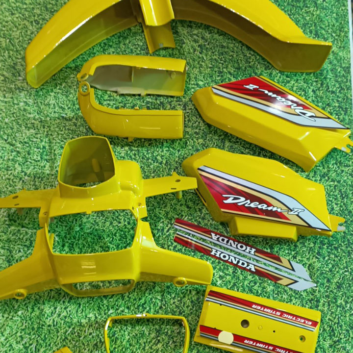 {Tặng kèm tem}   Bộ vỏ nhựa xe máy DREAM , chất liệu nhựa ABS màu VÀNG  , dàn áo xe dream II