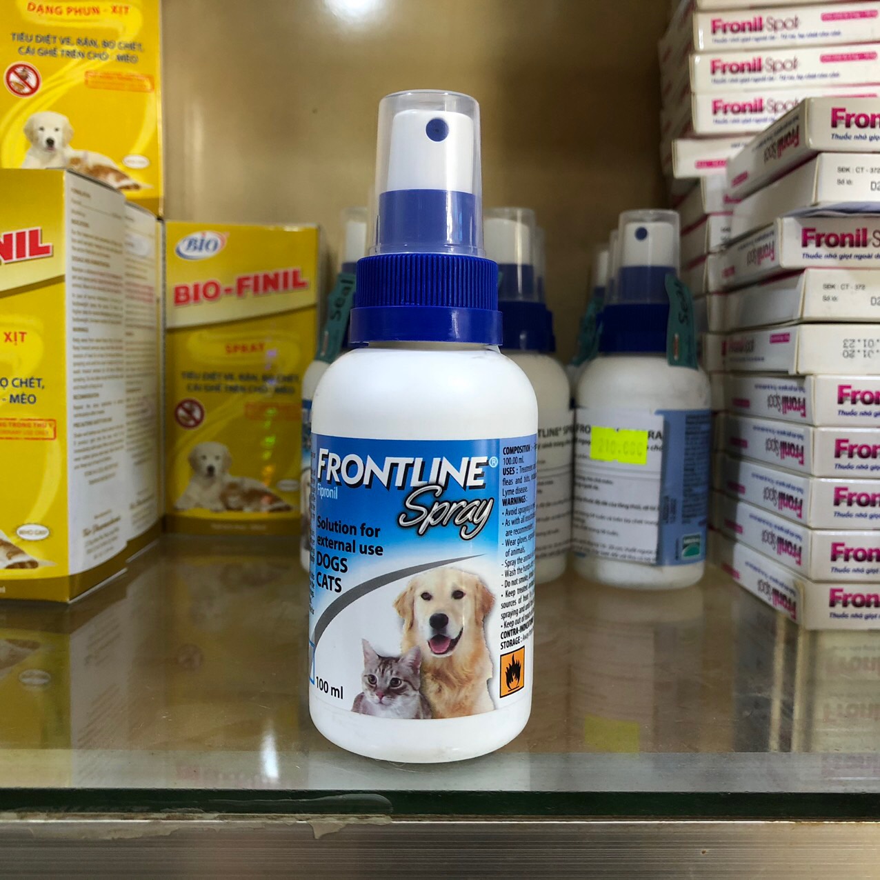Xịt ve rận bọ chét cho chó mèo Frontline Spray 100ml