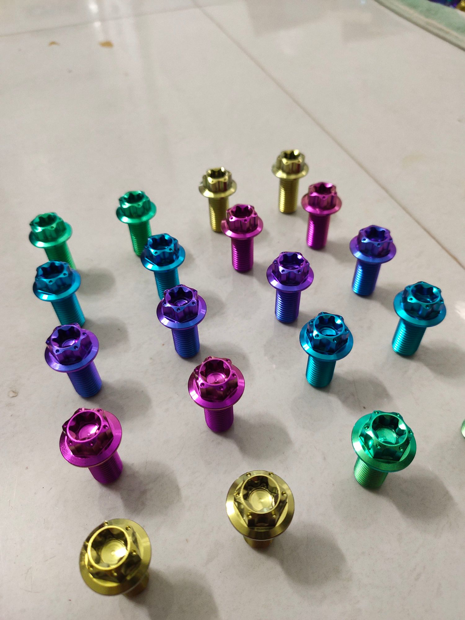 salaza ốc pas heo yamaha 10li23 đầu salaz gắn chân kính các loai xe