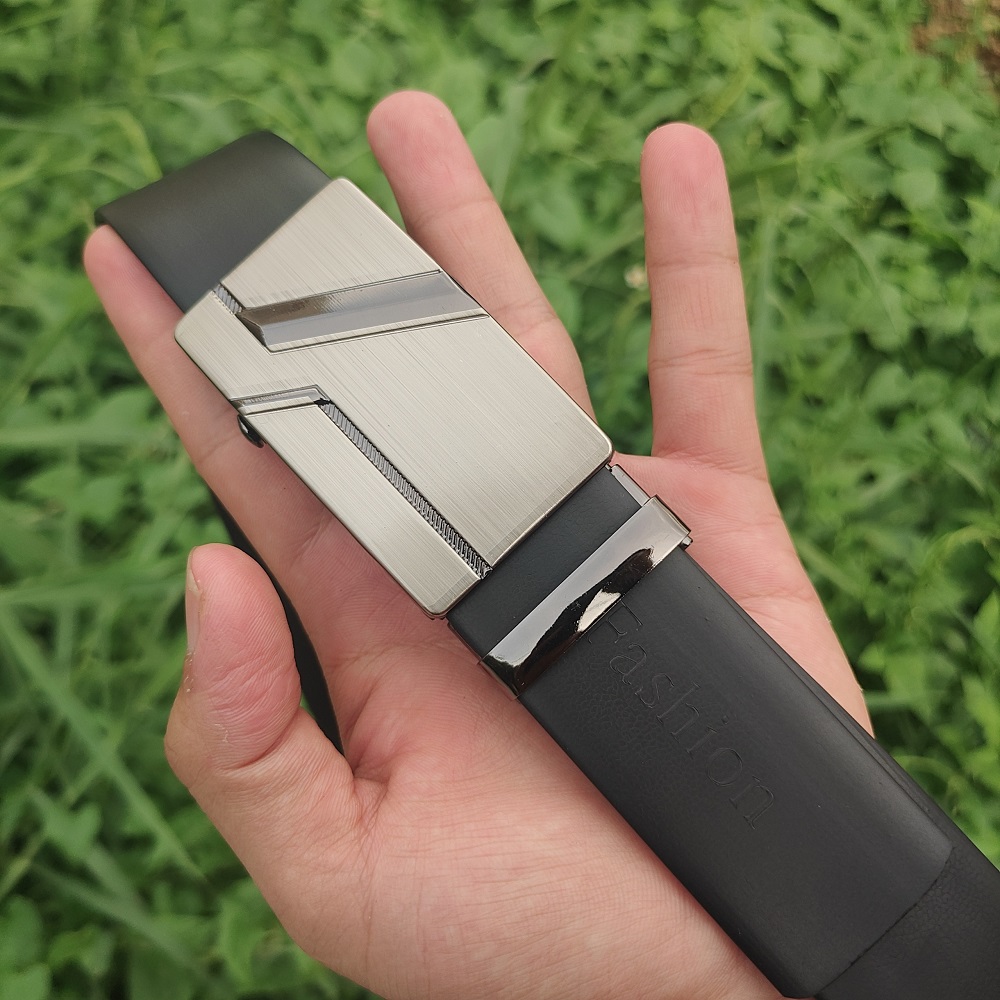 [HÀNG XỊN] Thắt Lưng Nam FREESHIP Dây Nịt Nam Khóa Lăn Chống Gỉ Kết Hợp Dây Cao Su Đúc Nguyên Khối Siêu Bền Kể Cả khi Ngâm Nước Hoặc Vặn xoắn Bảo Hành 1 Năm Cam Kết Hàng Y Hình su03