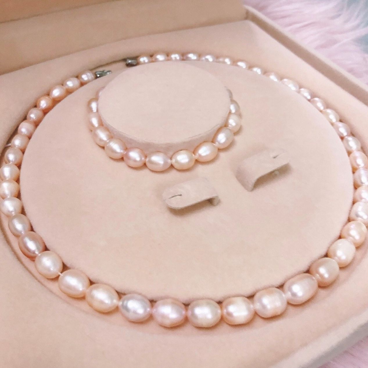 Bộ ngọc trai thật tự nhiên nuôi nước ngọt tự hạt xoài 8li tuyển chọn từng viên trai bóng đẹp gồm vòng cổ, vòng tay ( chưa hộp)