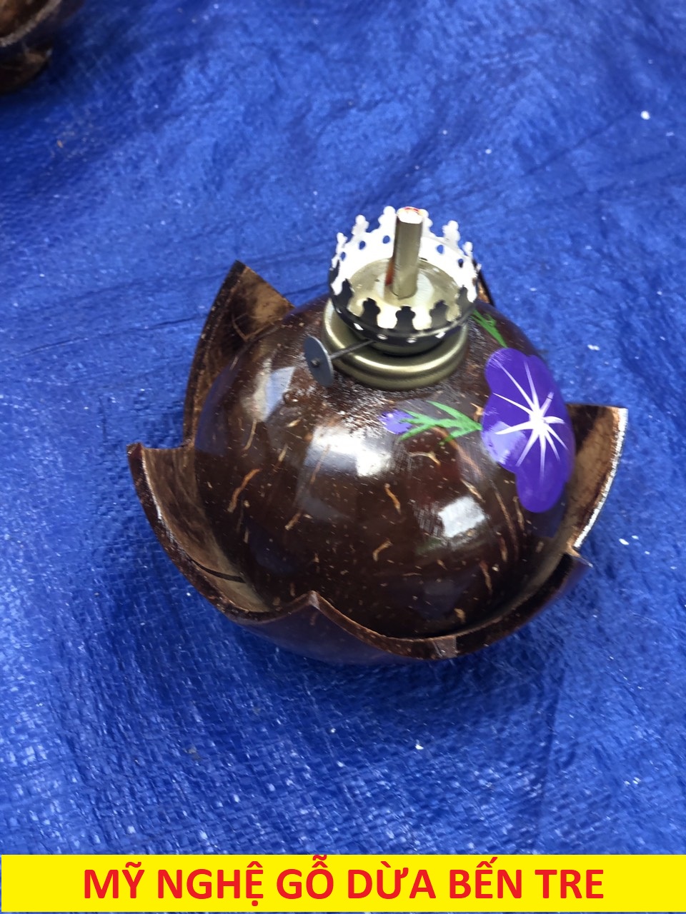 Có Video -  Đèn dầu cổ xưa làm bằng gáo dừa - mỹ nghệ dừa bến tre - DANH DUA SHOP