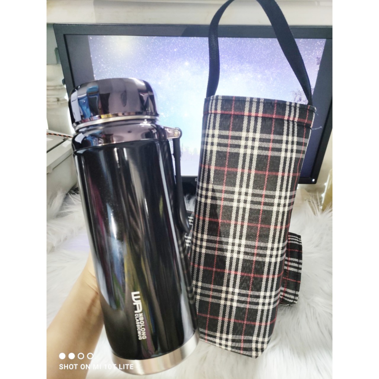 Combo bình giữ nhiệt nắp kim cương titan 1500ml + túi trụ có lớp cách nhiệt