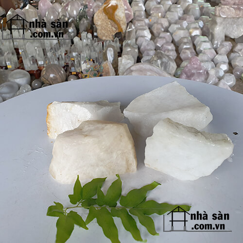 Chặn Giấy Đá Thạch Anh Trắng Thô. LZ