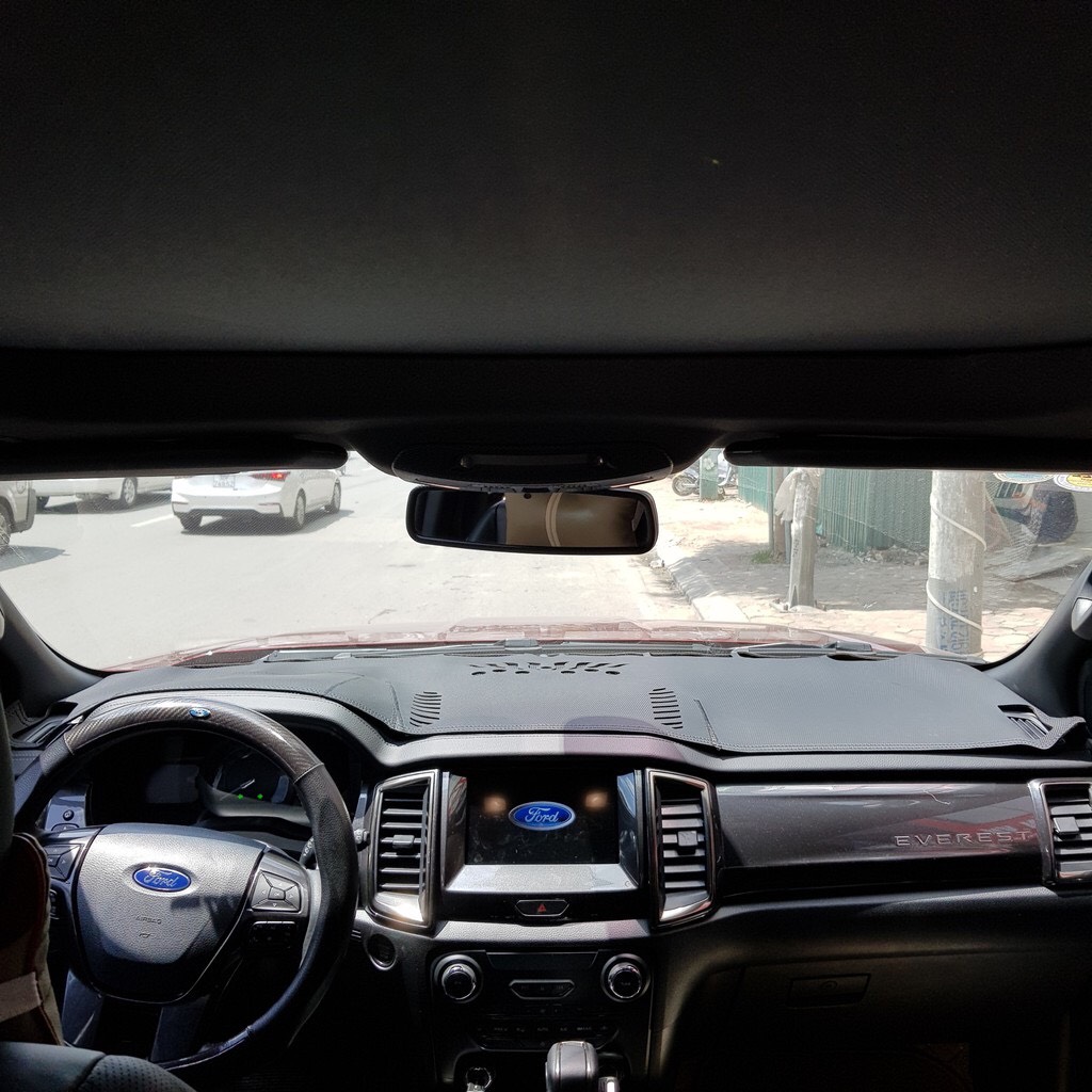 Thảm taplo da vân carbon cao cấp ford everest 2017 - 2022