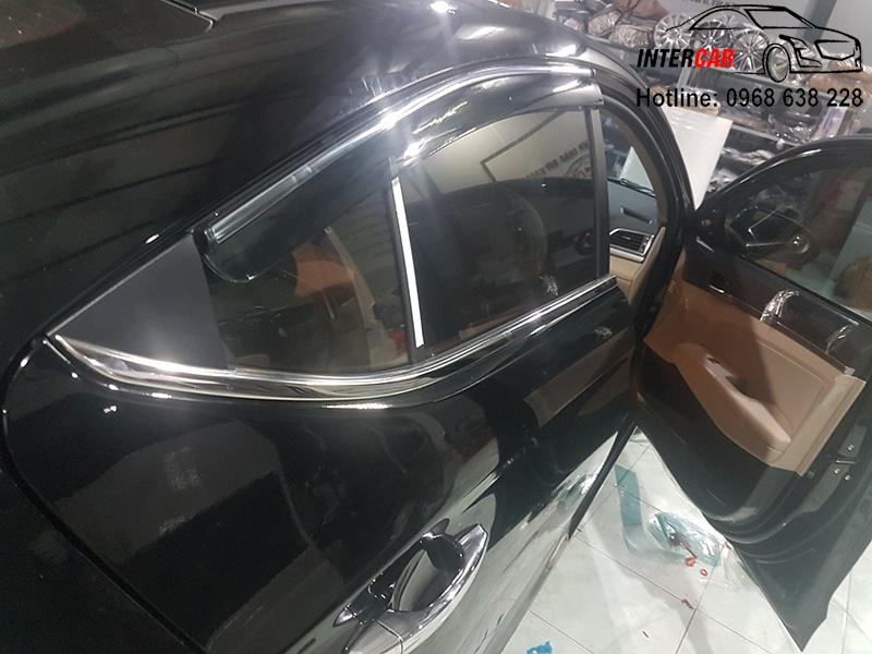 Nẹp chân kính xe huyndai elantra 2016 – 2018