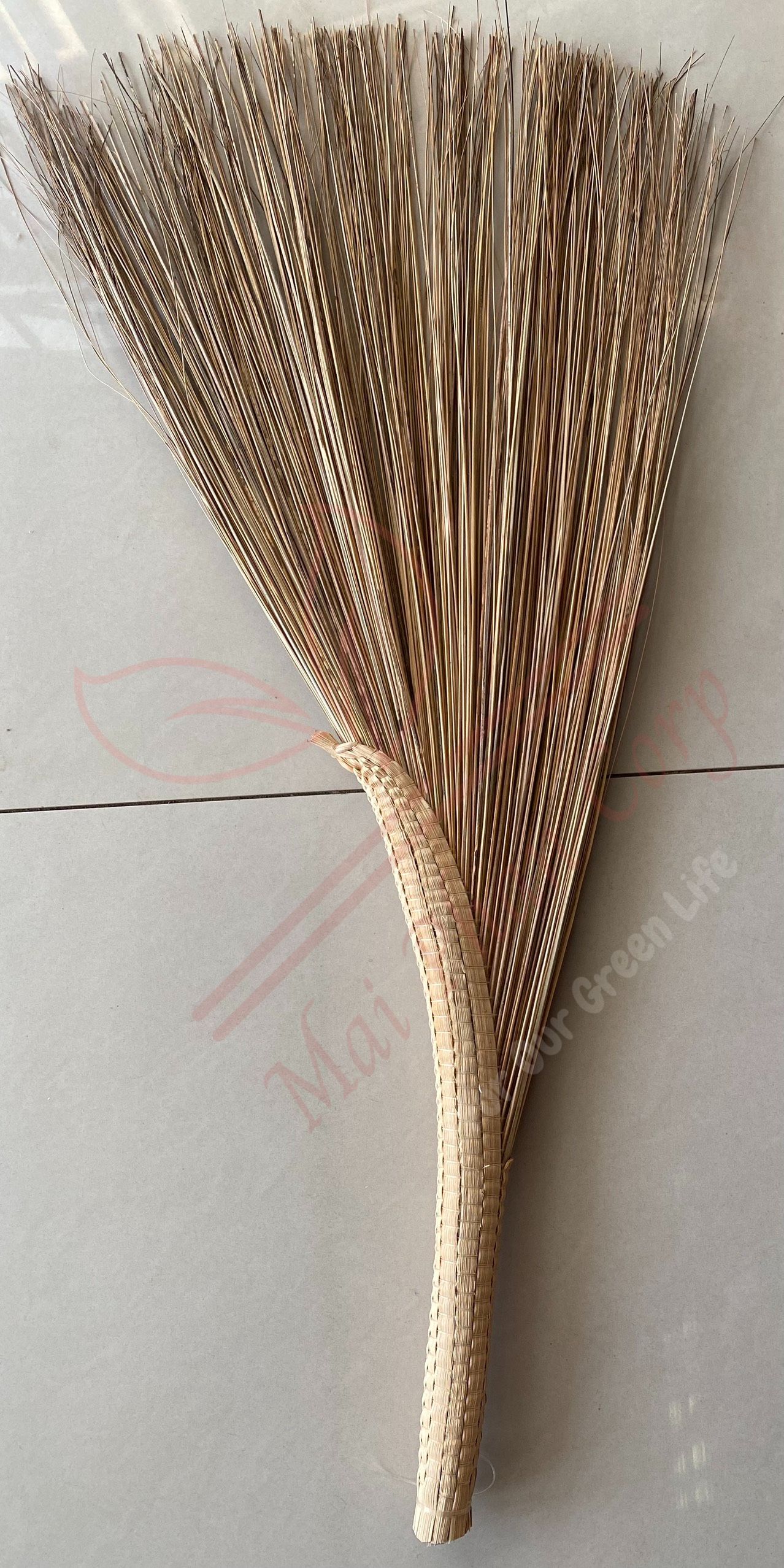 Chổi cao cấp hcm - cán gọn nhẹ quét không đau tay - hàng thủ công làm từ cọng dừa thiên nhiên - chổi xương size lớn