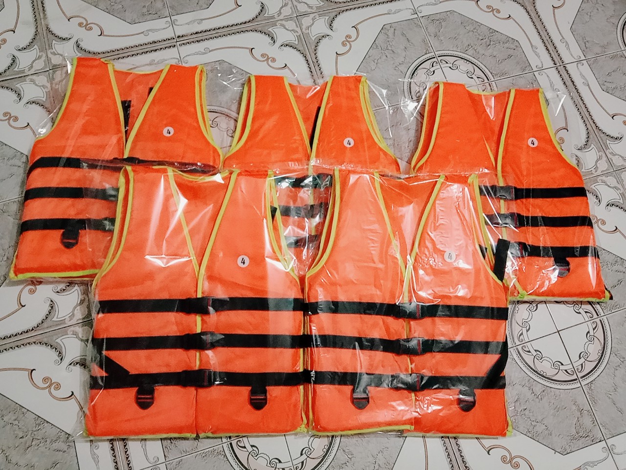 Áo phao bơi, áo phao cứu hộ