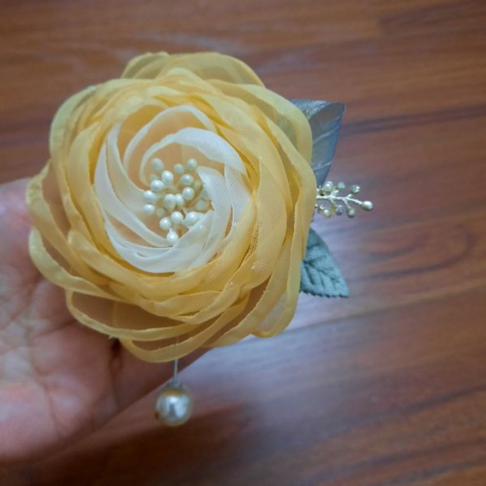 hoa cài áo bông hoa voan mỹ