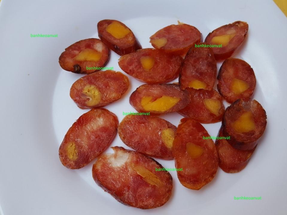 Lạp xưởng trứng muối 500g Tân Huê Viên