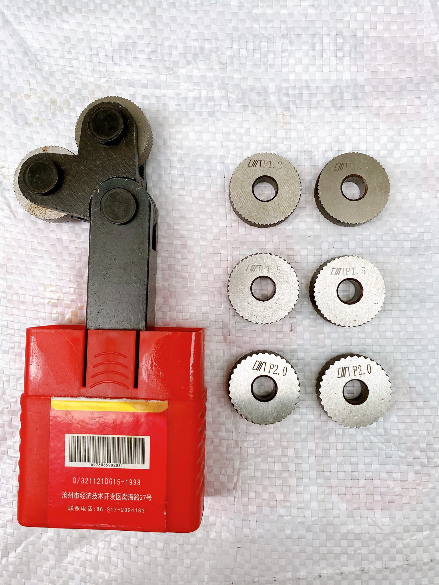 Bộ cán lăn nhám chéo, nhám caro 20x20mm