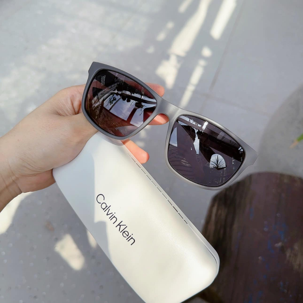 Kính mát unisex Calvin Klein CK19539S-001 dáng vuông cao cấp