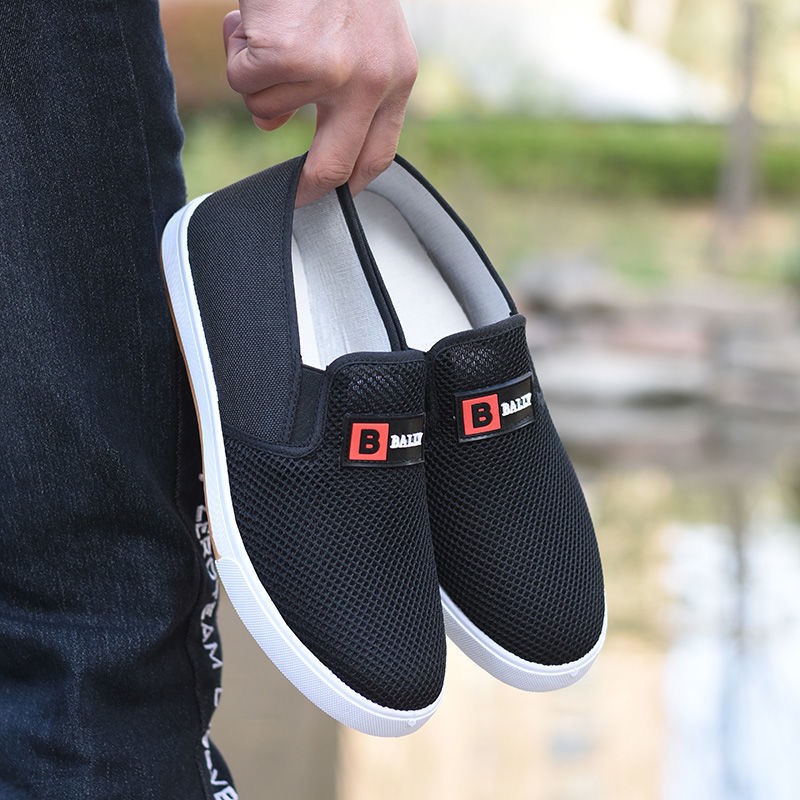Giày lười vải lưới nam Bally có 2 màu đen và ghi thoáng khí