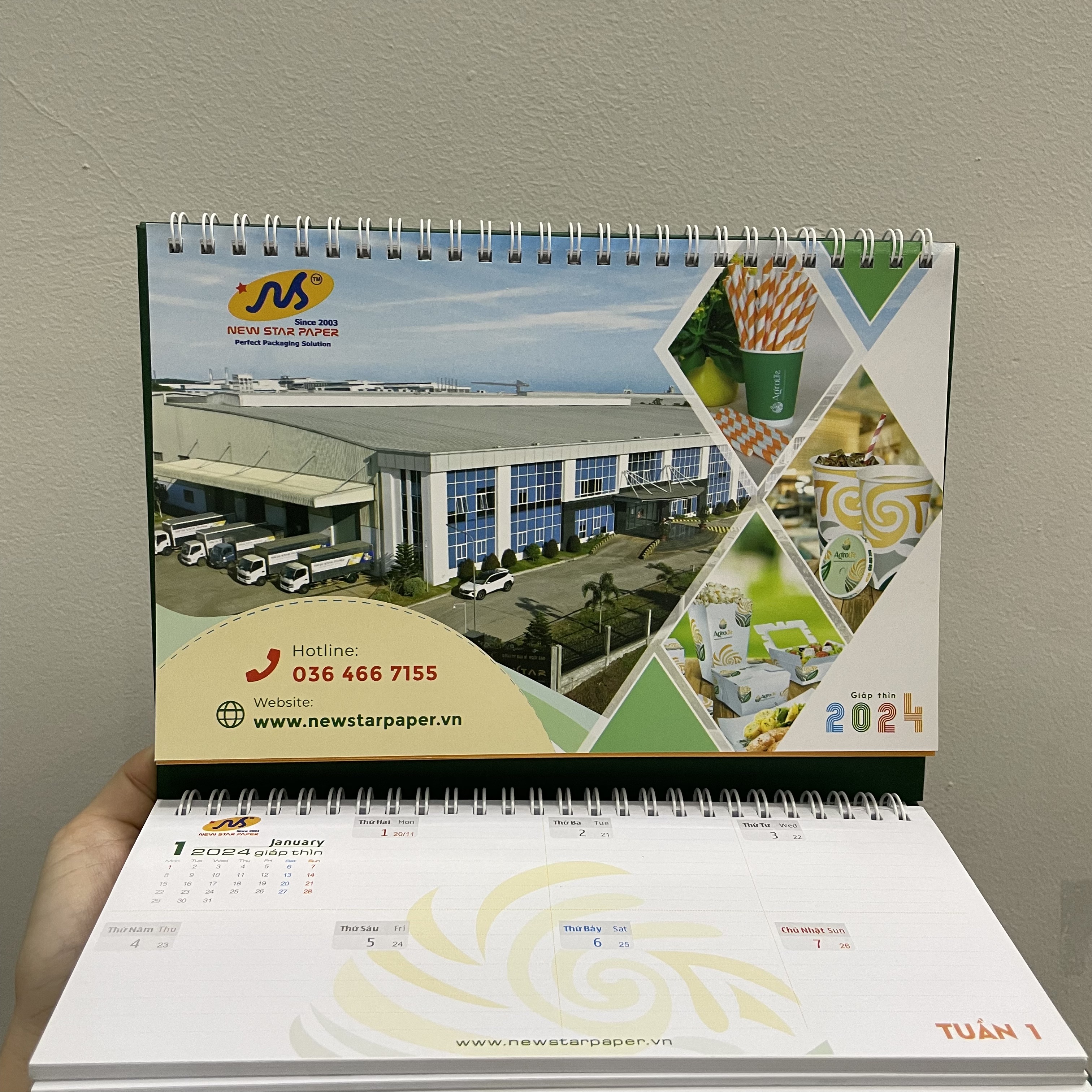 Lịch để bàn 2023