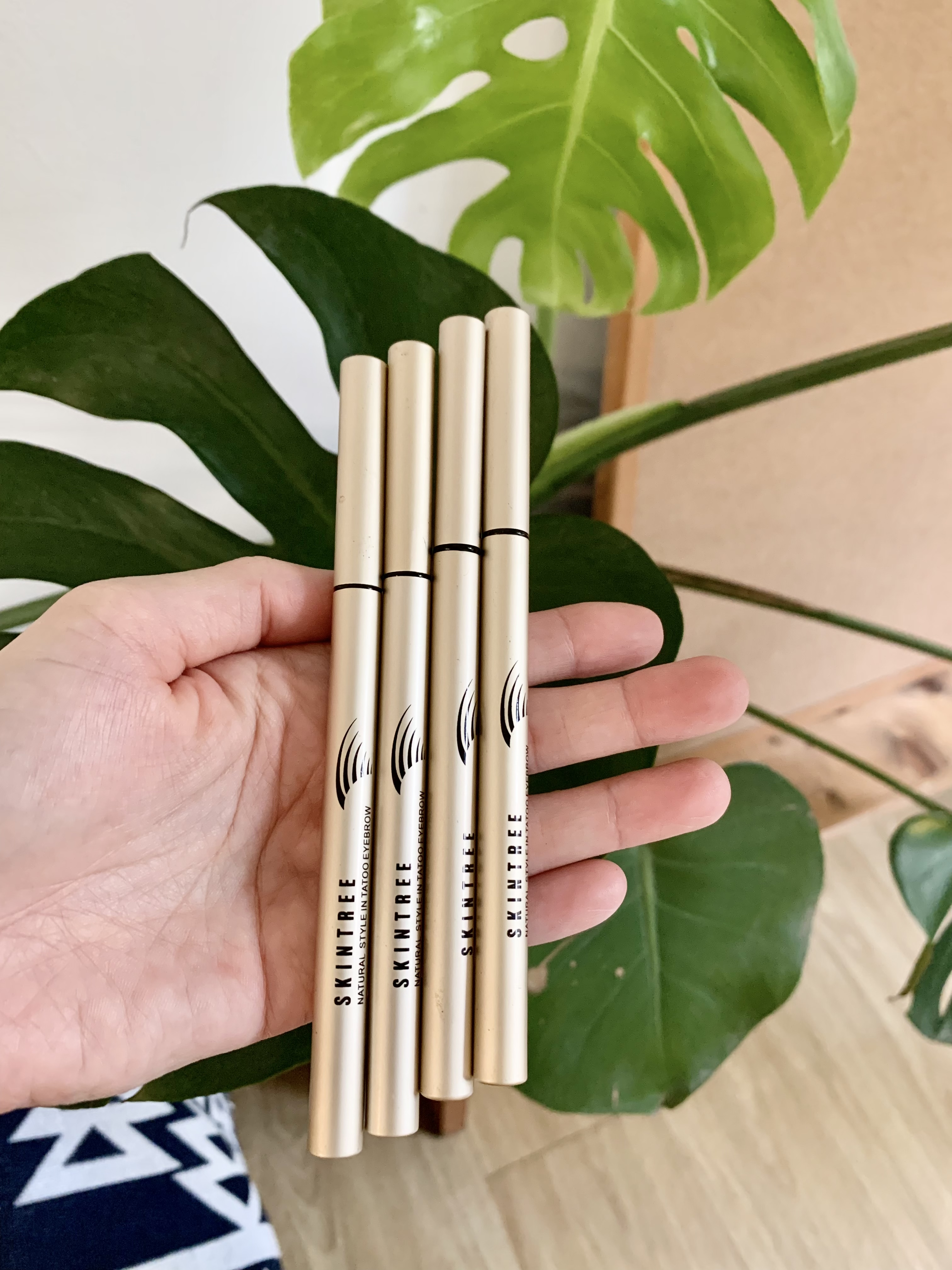 Chì kẻ mày skintree dạng chuốt natural style in tattoo eyebrow