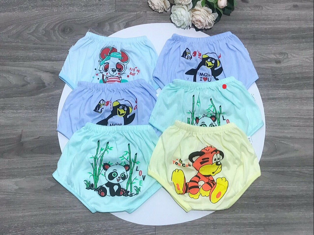 Quần chip chục mông thú