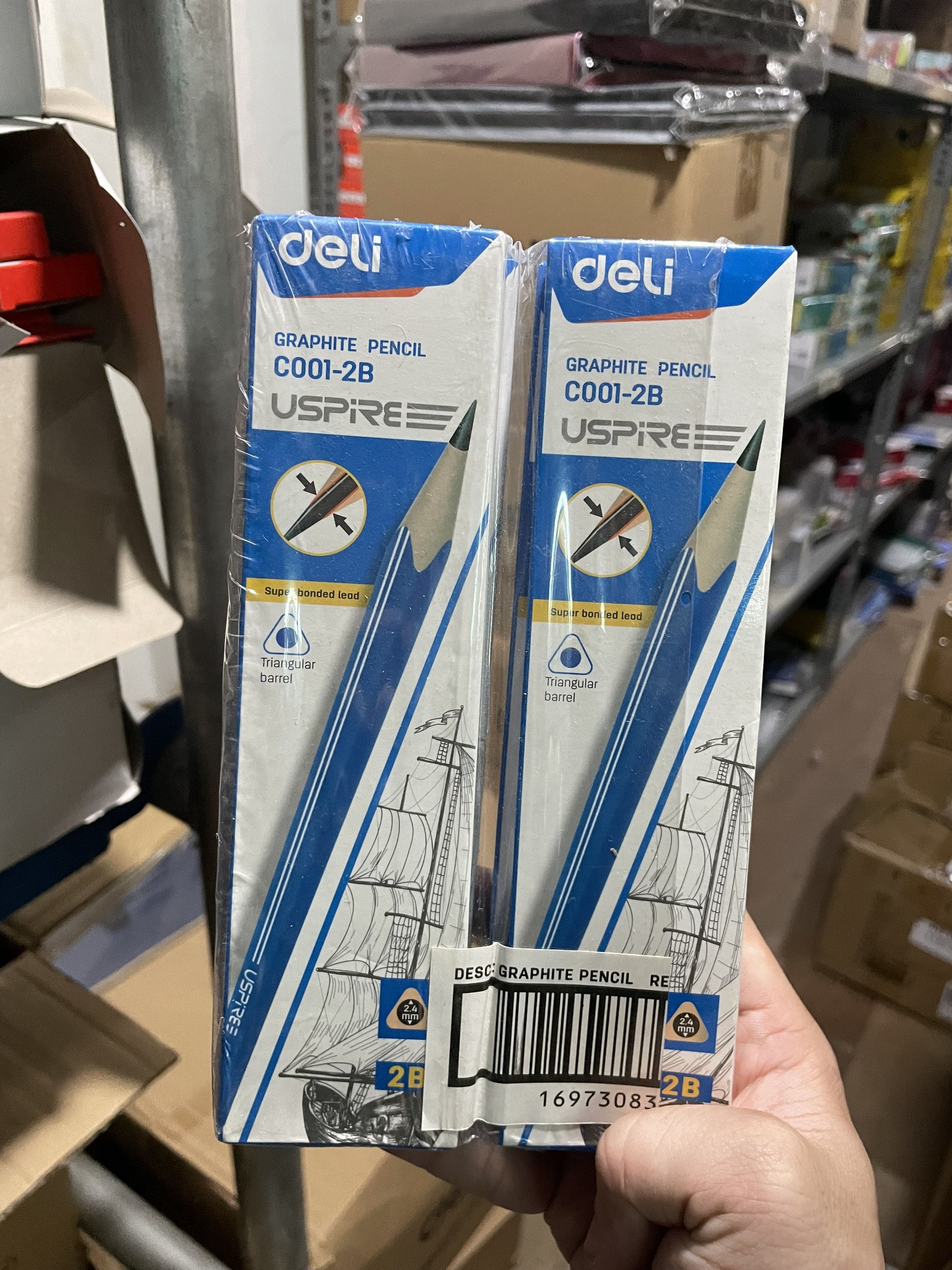 Bút chì tam giác 2b deli ec001 có gôm