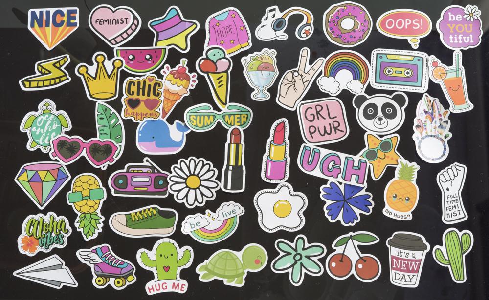 [HCM]Bộ 50 hình dán sticker trang trí Vali Laptop Mũ Bảo Hiểm Đàn Guitar Ukelele Xe Máy Xe Đạp Scooters Skateboard tủ quần áo tủ lạnh máy giặt chống nước chống phai mẫu VSCO cute dễ thương nhiều màu sắc mới lạ nhiều icon mới 2020