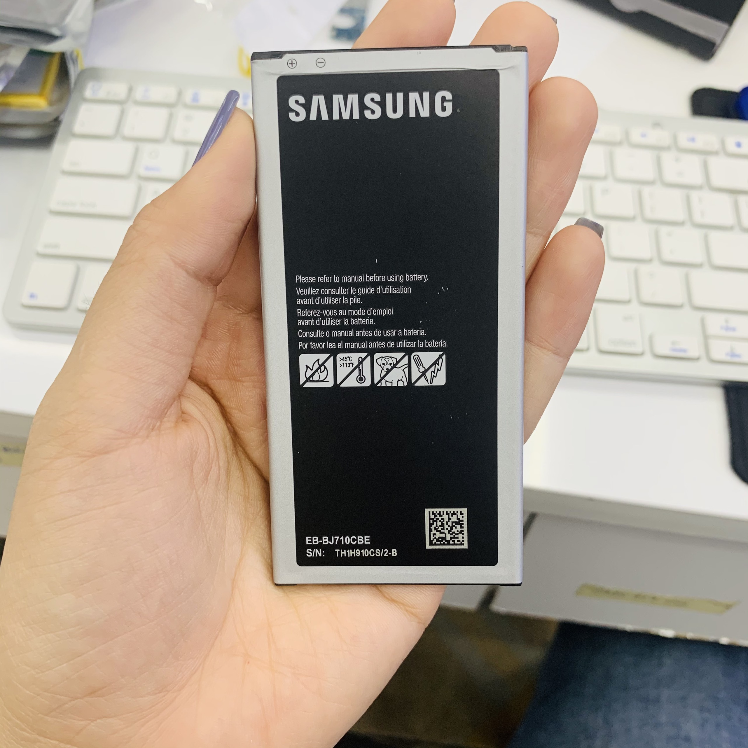 Pin Samsung J710 zin bóc máy , bảo hành đổi trả
