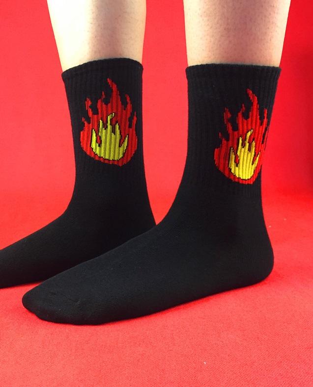 Vớ cổ cao unisex lửa - v91