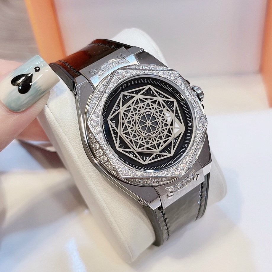 Đồng Hồ Huboler Hanboro Nữ Dây Silicon Bọc Da Đen Silver Chính Hãng 38mm