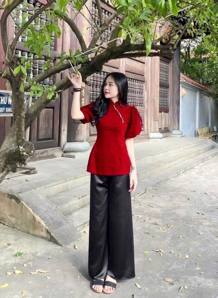  Sét bộ thời trang nữ mặc đi chơi Tết áo nhung cổ tàu đính cườm chéo tay ngắn mix quần dài tuyết nhung ống rộng 