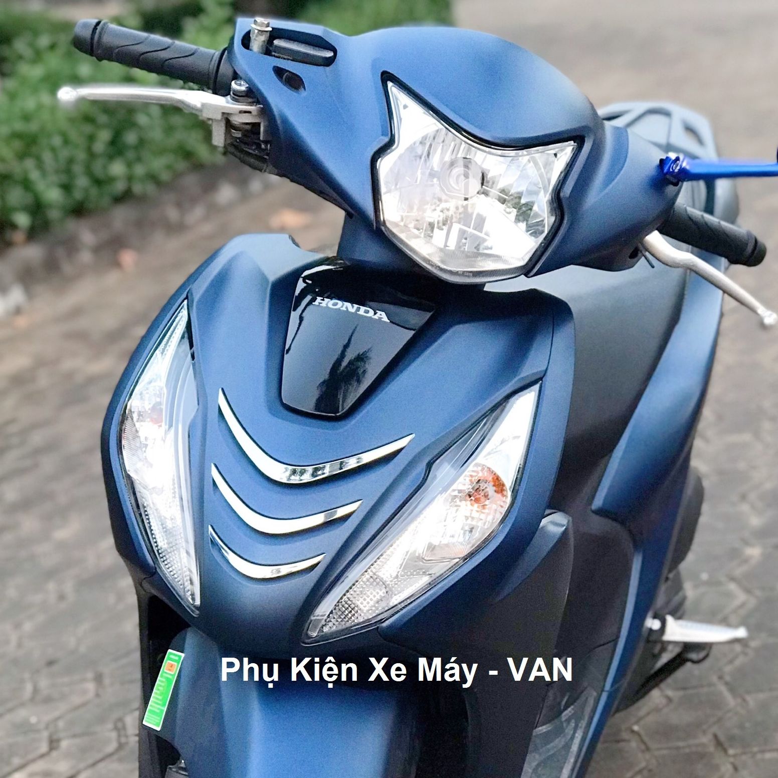 Mặt Nạ Xe VISION 2021 Mẫu 3 Sọc
