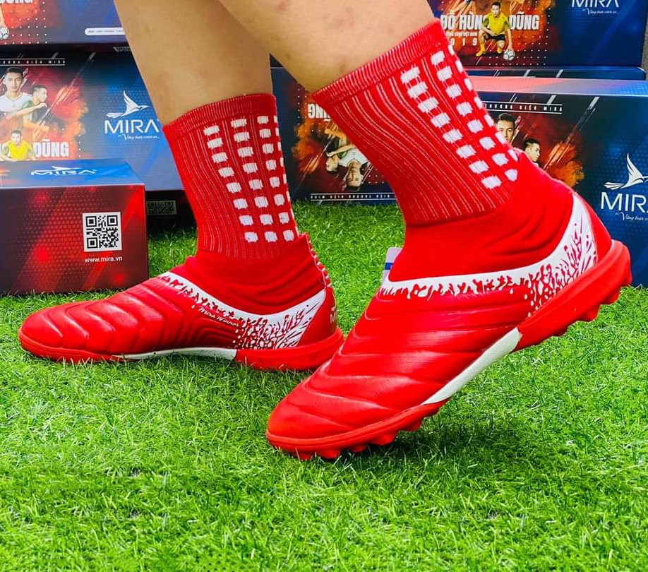 Giày Đá Bóng MiRa Winner Không Dây