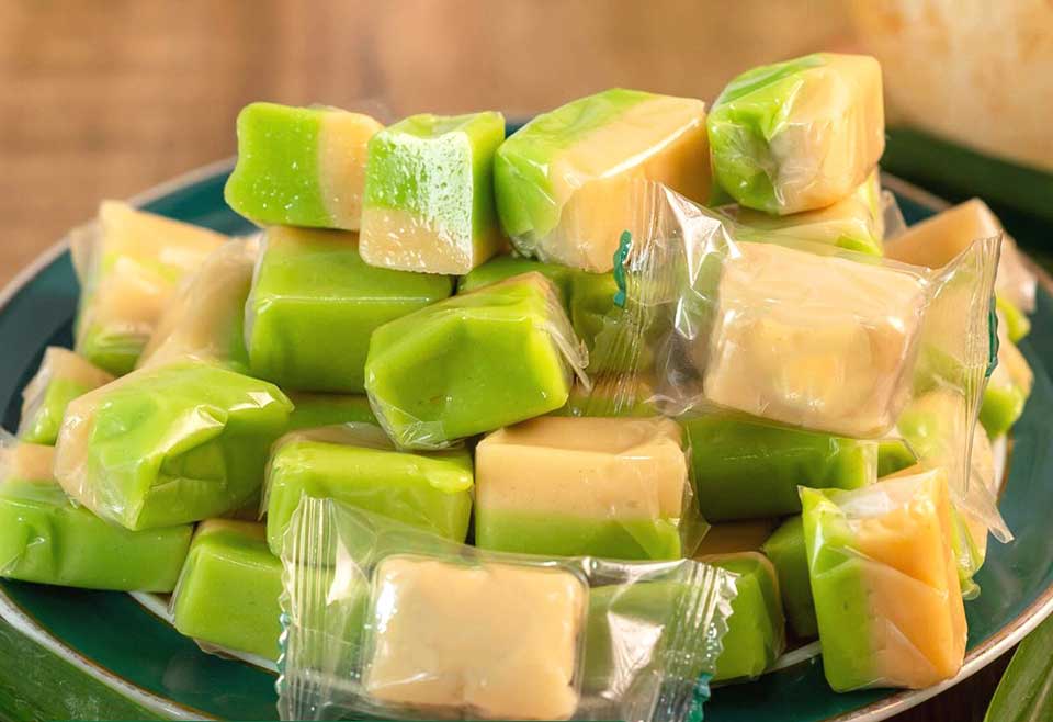  Kẹo Dừa Non Không Đường Lá Dứa - Túi 500g - Đặc Sản Bến Tre 